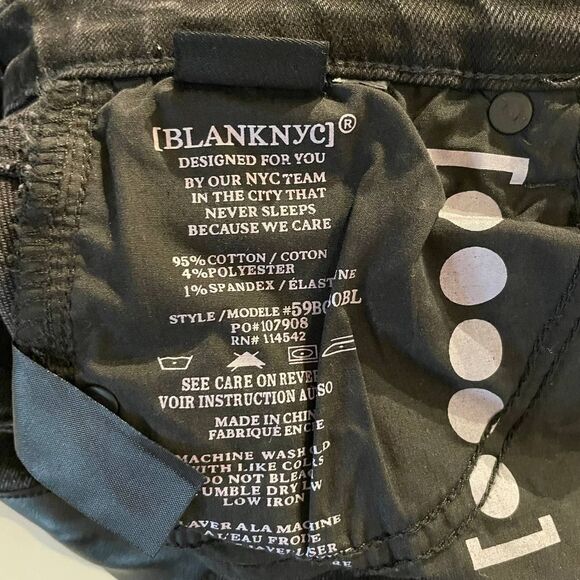 BLANK NYC Madison Crop Black Vegan Star Jeans Size 24 - Picture 7 of 8